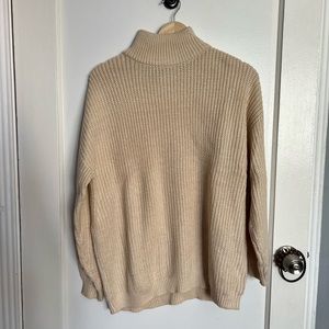 Cream H&M sweater size S